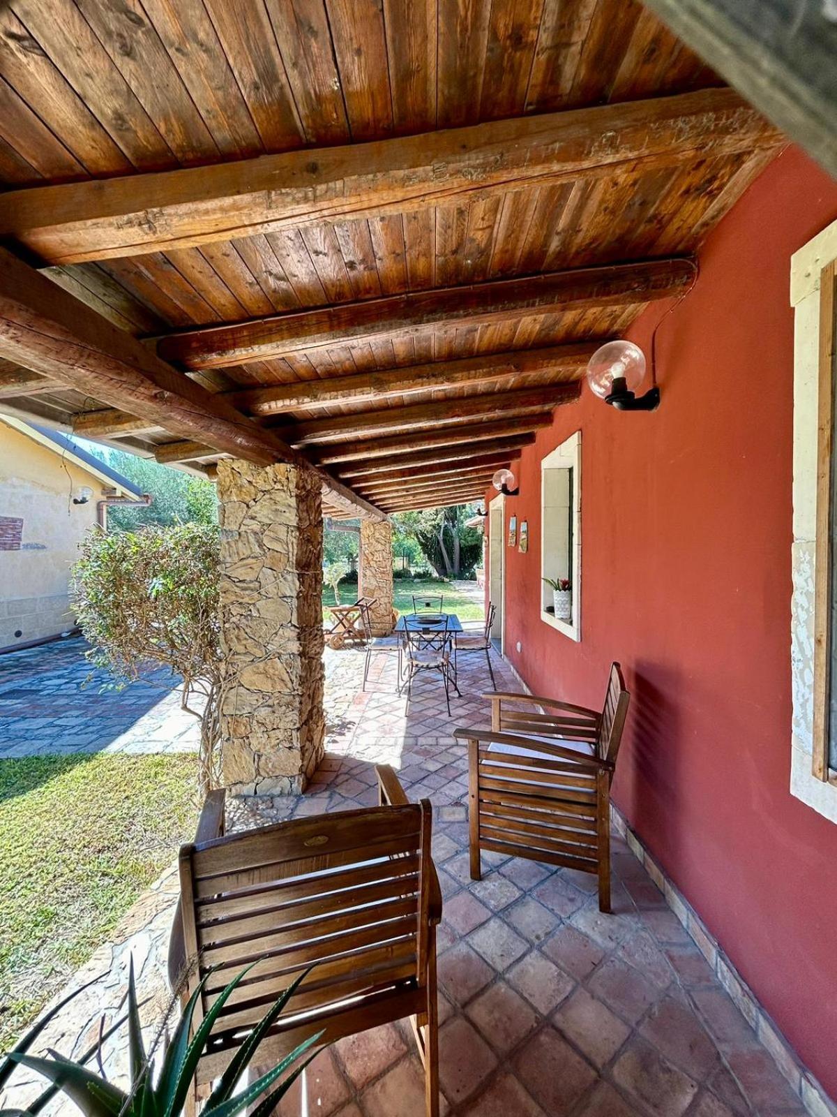 Case Di Loco Castro Agnone Bagni Exterior photo